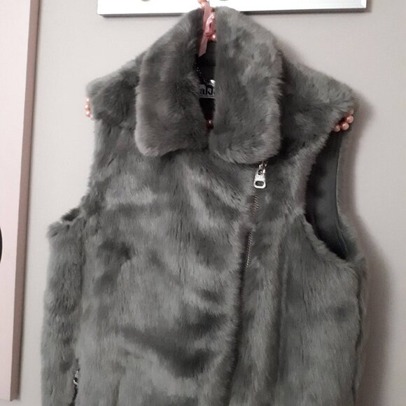 EUC Jakke green grey faux fur biker moto belted vest - Picture 9 of 9